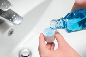 Mouthwash is Good for Peri-Implantitis